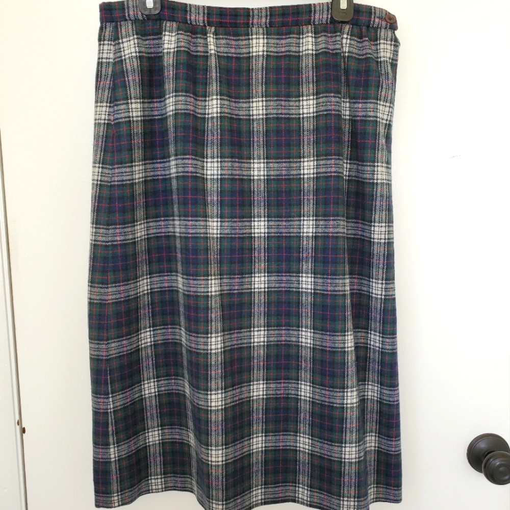 Vintage Pendleton wool skirt, Scottish tartan